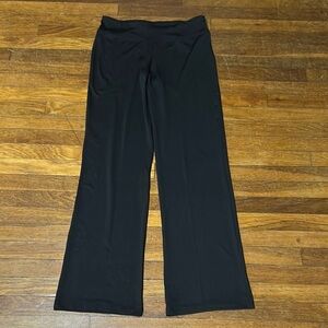 Women’s Black Flare Leg Yoga Pants, Medium